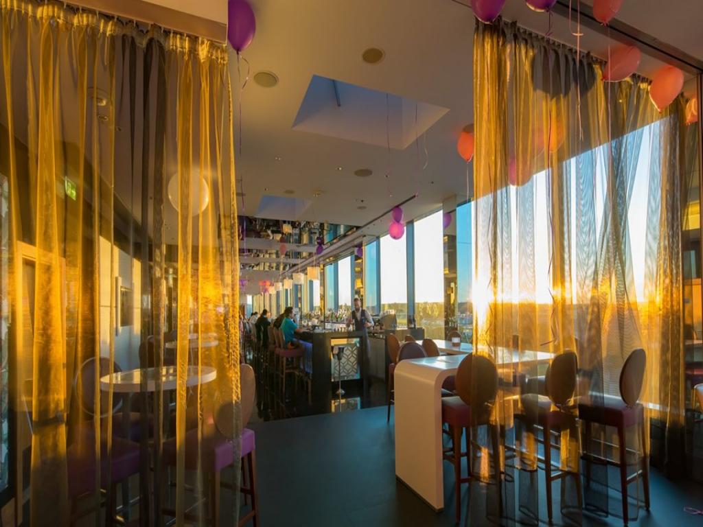 Cloud 9 Sky Bar & Lounge Praga
